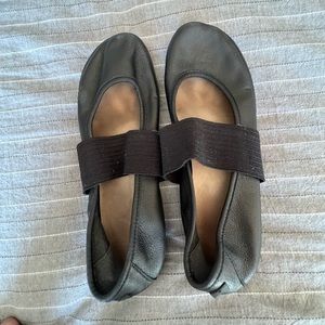 Ladies Camper “Right” ballet flats